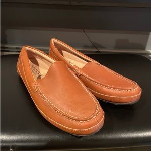 Sperry men’s loafers size 11 men’s in brown